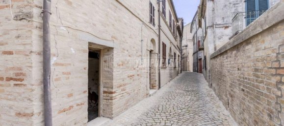 3 rooms House in Montecosaro, Italy No. 2099 19