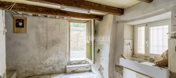 3 rooms House in Montecosaro, Italy No. 2099 17