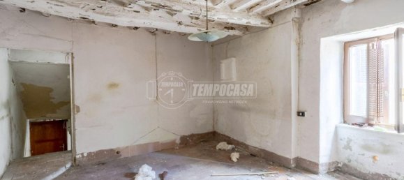 3 rooms House in Montecosaro, Italy No. 2099 10