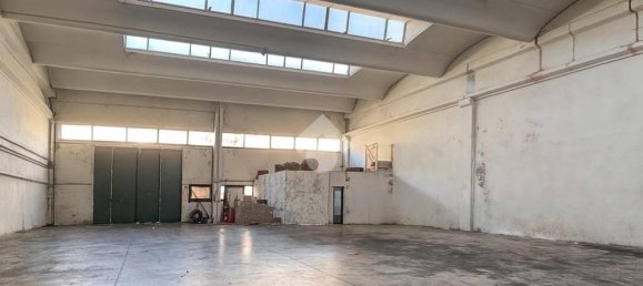 705m² Warehouse in Thiene, Italy No. 364479 2