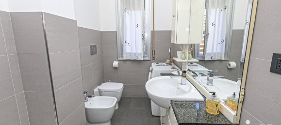 3 Schlafzimmer Wohnung in Genoa, Italy, Nr. 377894 18