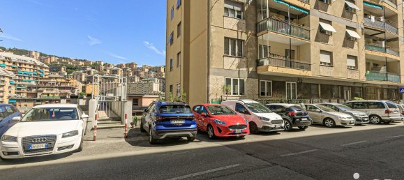 3 Schlafzimmer Wohnung in Genoa, Italy, Nr. 377894 38