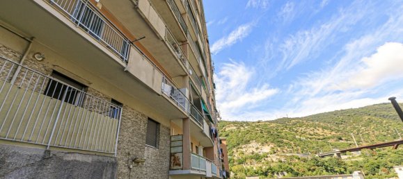 3 Schlafzimmer Wohnung in Genoa, Italy, Nr. 377894 46