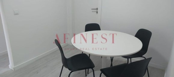 9 bedrooms House in Lisbon, Portugal No. 135027 3