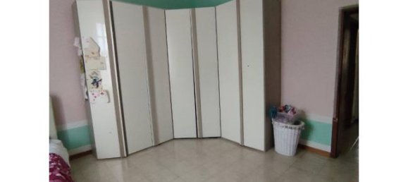 5 rooms House in Massa, Italy No. 252785 4