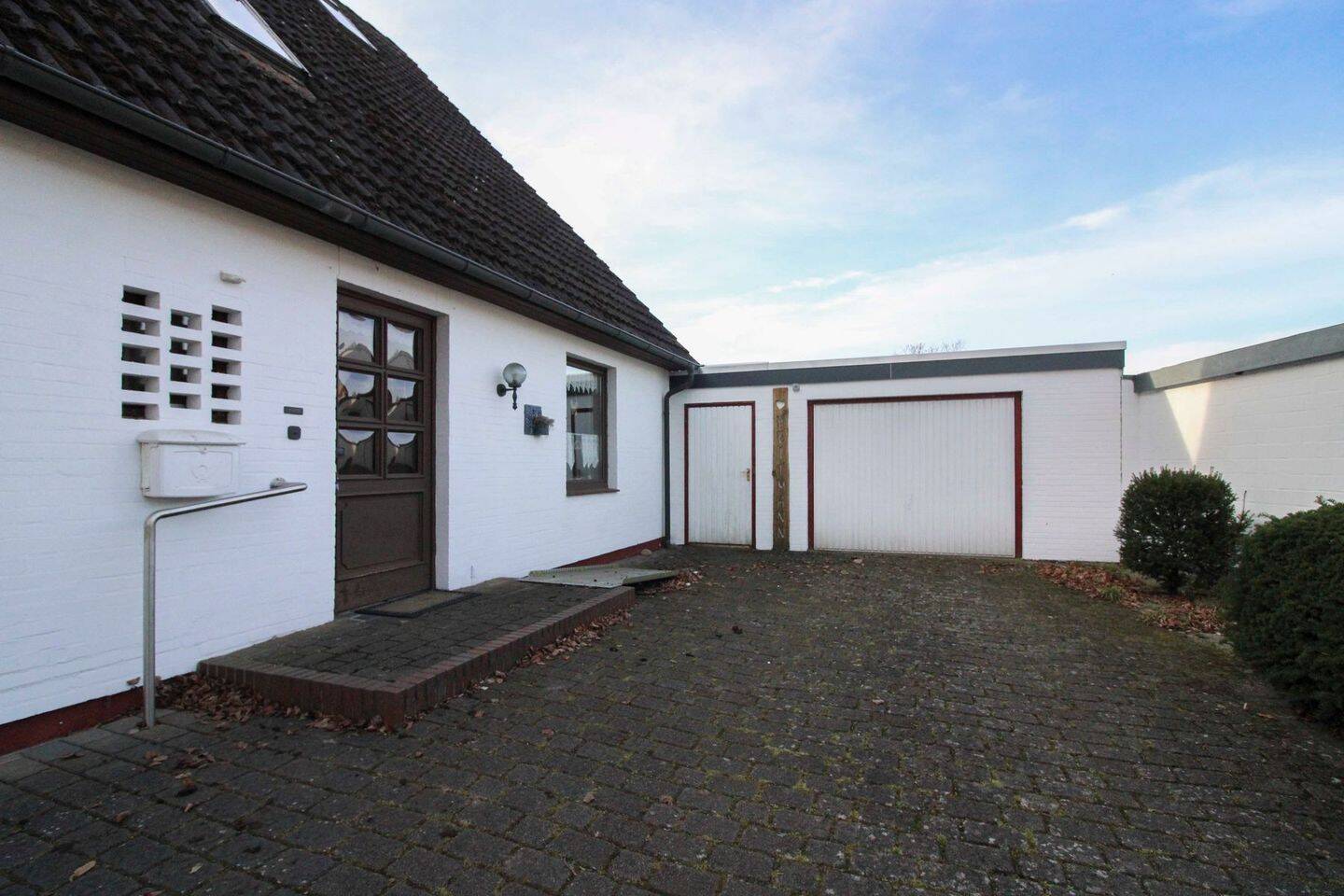 5 bedrooms House in Pinneberg, Germany No. 320861