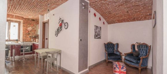 2 rooms Apartment in Turin, Italy No. 275425 3