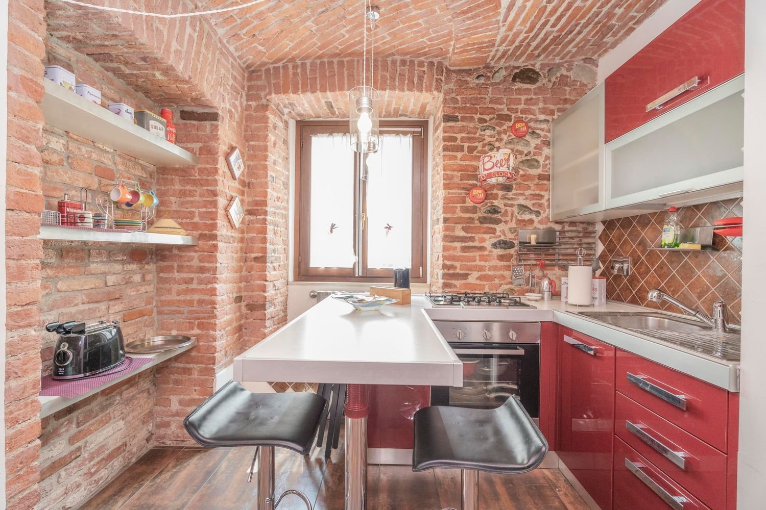 2 rooms Apartment in Turin, Italy No. 275425