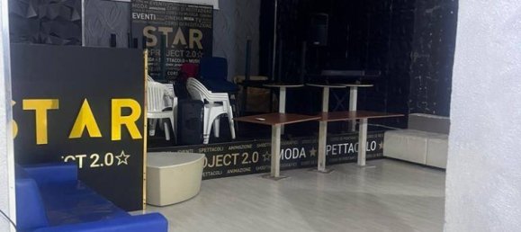 Gewerbliche Immobilie in Naples, Italy 200m², Nr. 254537 27