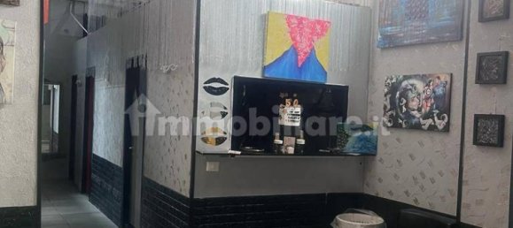 Gewerbliche Immobilie in Naples, Italy 200m², Nr. 254537 2