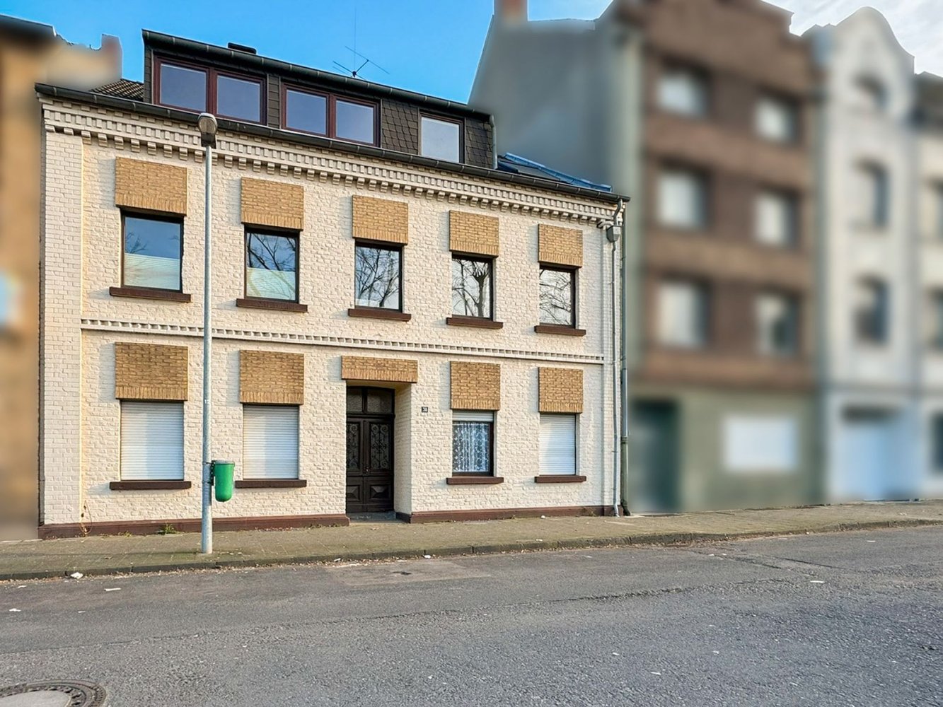 Таунхаус с 9 комнатами в Дюссельдорф, Германия № 61316