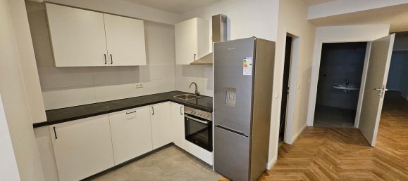 6 rooms Office in Schoneberg, Germany No. 324591 3