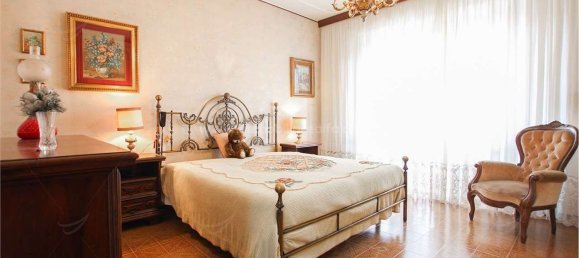 3غرفة شقة في Novara, Italy رقم 264415 13