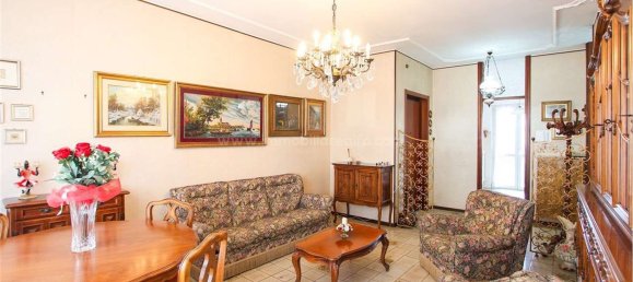 3غرفة شقة في Novara, Italy رقم 264415 2