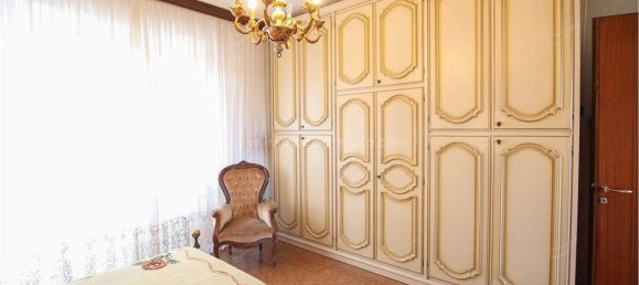 3غرفة شقة في Novara, Italy رقم 264415 14