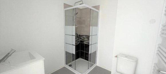 Studio in Saint-Quentin, France, Nr. 69045 6