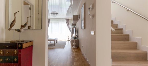 4 bedrooms House in Marbella, Spain No. 28128 2