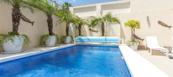 4 bedrooms House in Marbella, Spain No. 28128 45