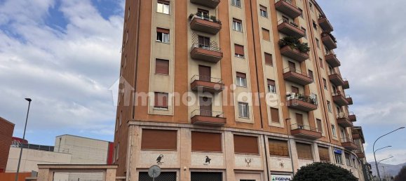 2غرفة مكتب في Brescia, Italy رقم 202395 2