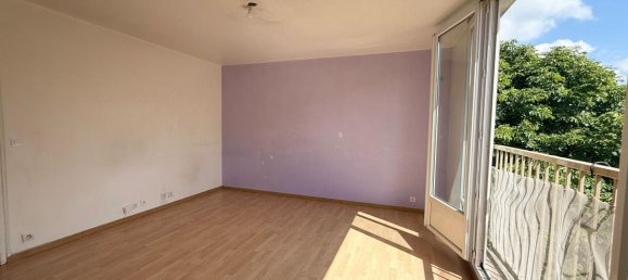 3 bedrooms Apartment in Le Plessis-Trevise, France No. 129686 2