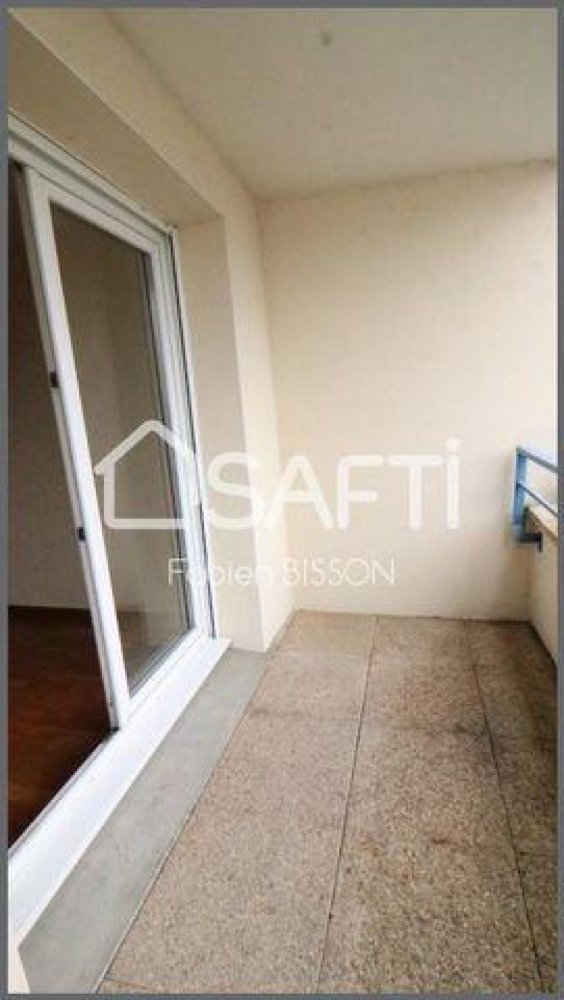 2 Schlafzimmer Wohnung in La Riche, France, Nr. 15334