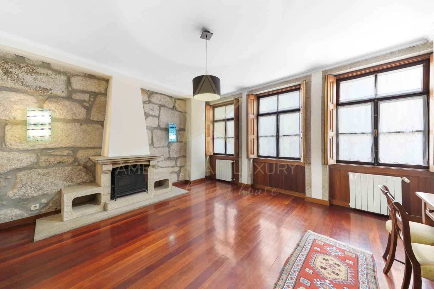 Casa de 3 dormitorios en Porto, Portugal No. 127893