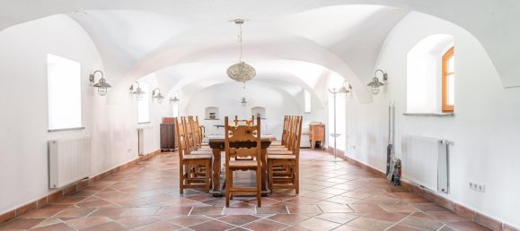 Дом с 12 комнатами в Шлюсльберг, Австрия № 192326 6