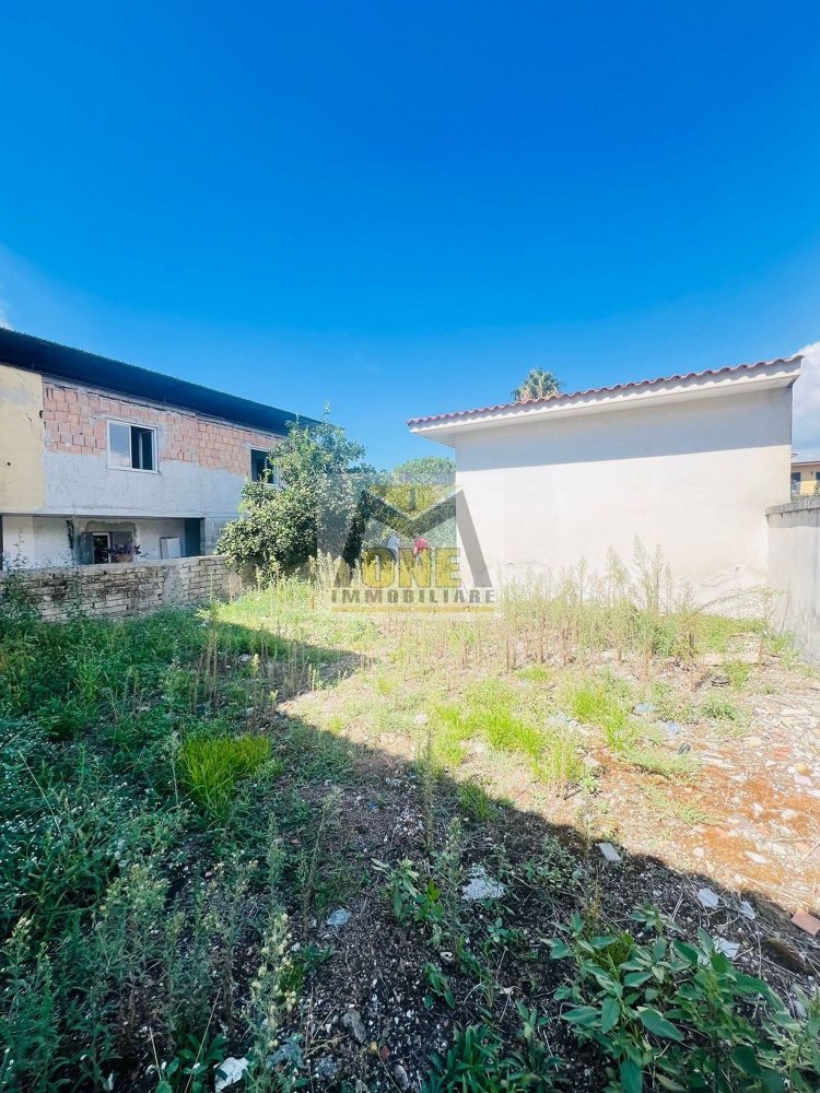 3 bedrooms Villa in Giugliano in Campania, Italy No. 373004