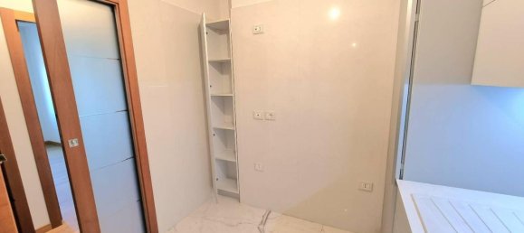 4 rooms Apartment in Pescara, Italy No. 18121 8