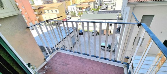 4 rooms Apartment in Pescara, Italy No. 18121 15