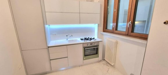 4 rooms Apartment in Pescara, Italy No. 18121 6