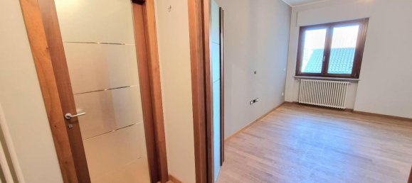 4 rooms Apartment in Pescara, Italy No. 18121 5