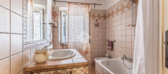 2 Schlafzimmer Wohnung in Caprarola, Italy, Nr. 273194 13