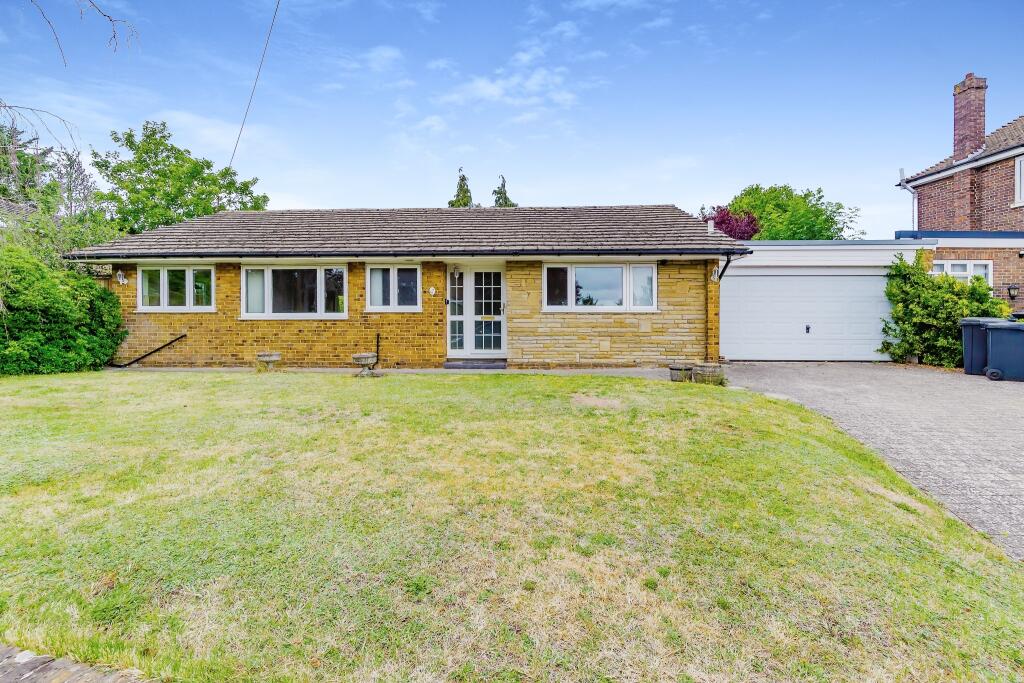 4 bedrooms Bungalow in Purley, United Kingdom No. 8071