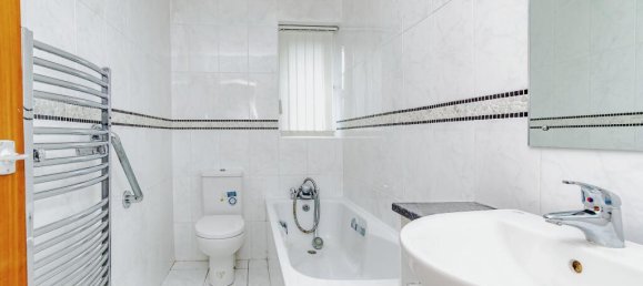 4 bedrooms Bungalow in Purley, United Kingdom No. 8071 20