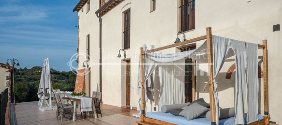 Дом с 12 комнатами в Палая, Италия № 53700 13