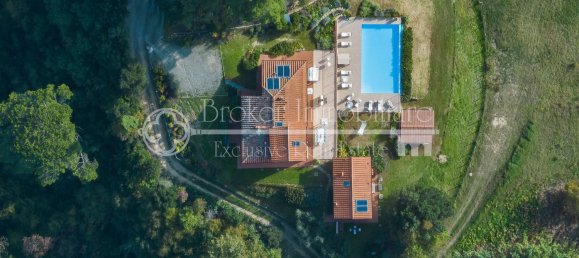 Дом с 12 комнатами в Палая, Италия № 53700 2