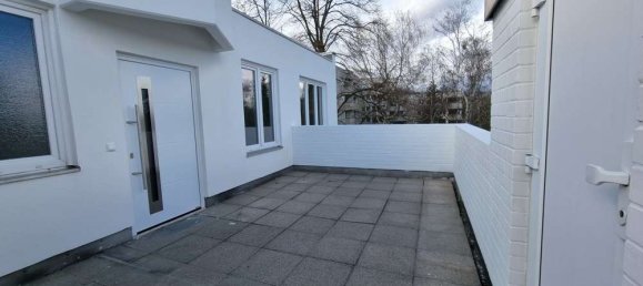 Пентхаус с 2 спальнями в Буков, Германия № 94342 16