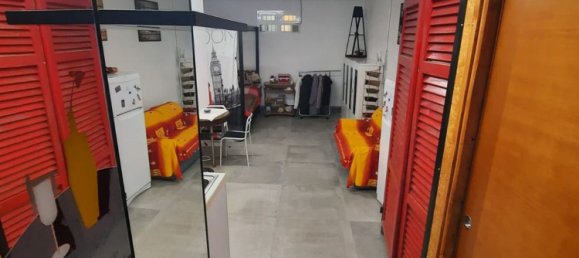 Gewerbliche Immobilie in Naples, Italy 35m², Nr. 12762 6