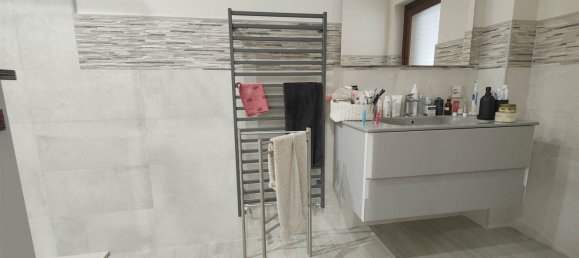 Apartamento de 4 habitaciónes en Ospedaletto d'Alpinolo, Italy No. 210134 5