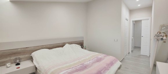 Apartamento de 4 habitaciónes en Ospedaletto d'Alpinolo, Italy No. 210134 16