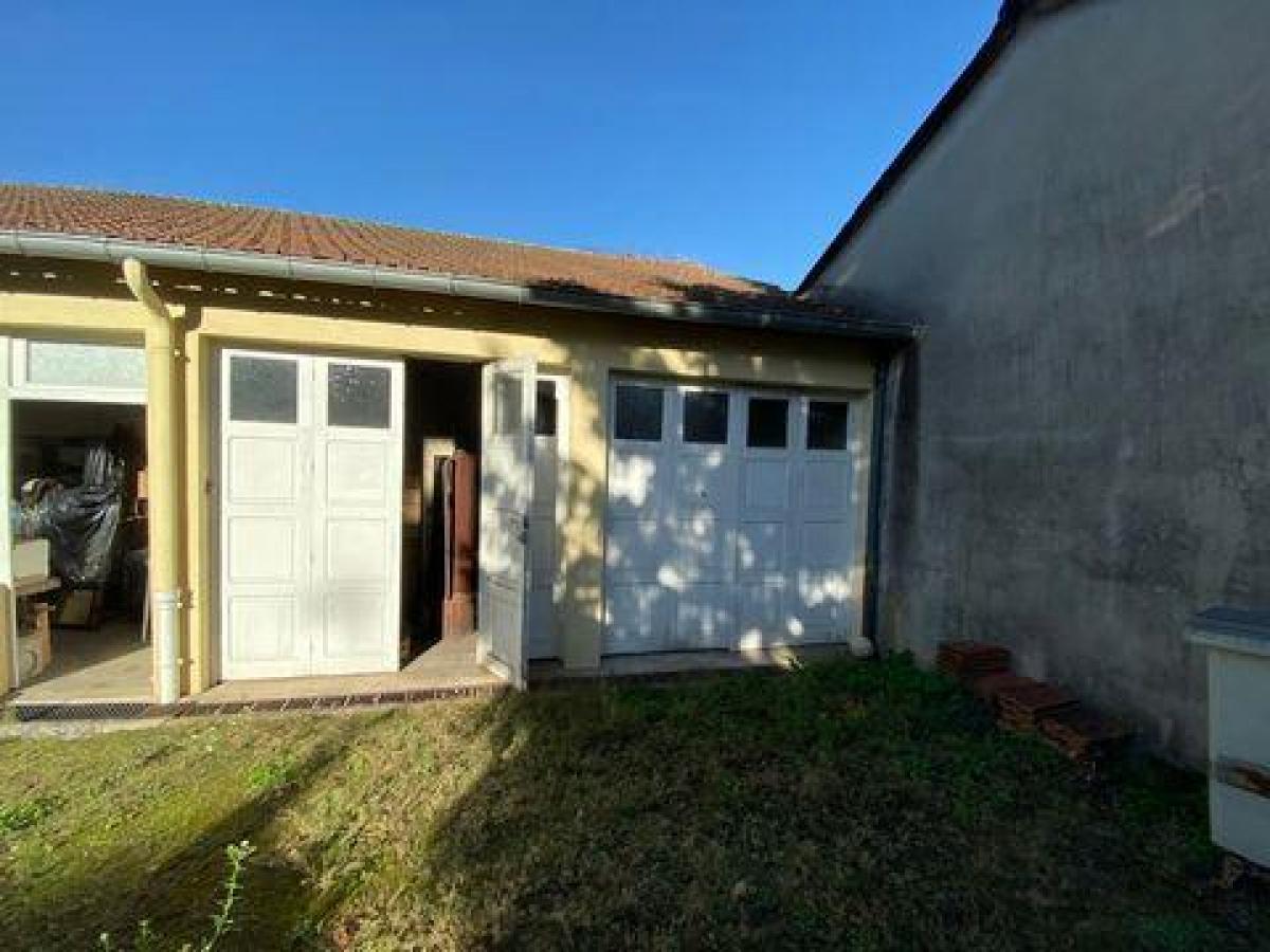 Büro in Le Creusot, France 75m², Nr. 18130