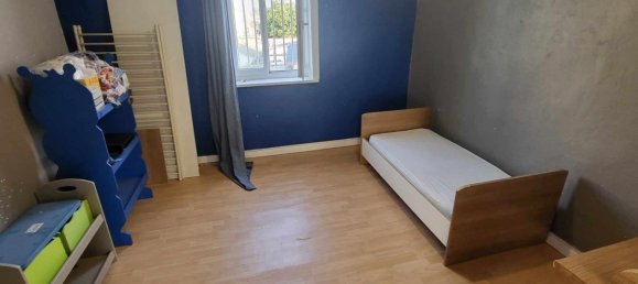 Casa de 3 dormitorios en Wattrelos, France No. 241090 10