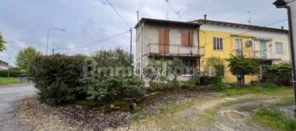 3 bedrooms Apartment in Poggio Rusco, Italy No. 323458 2