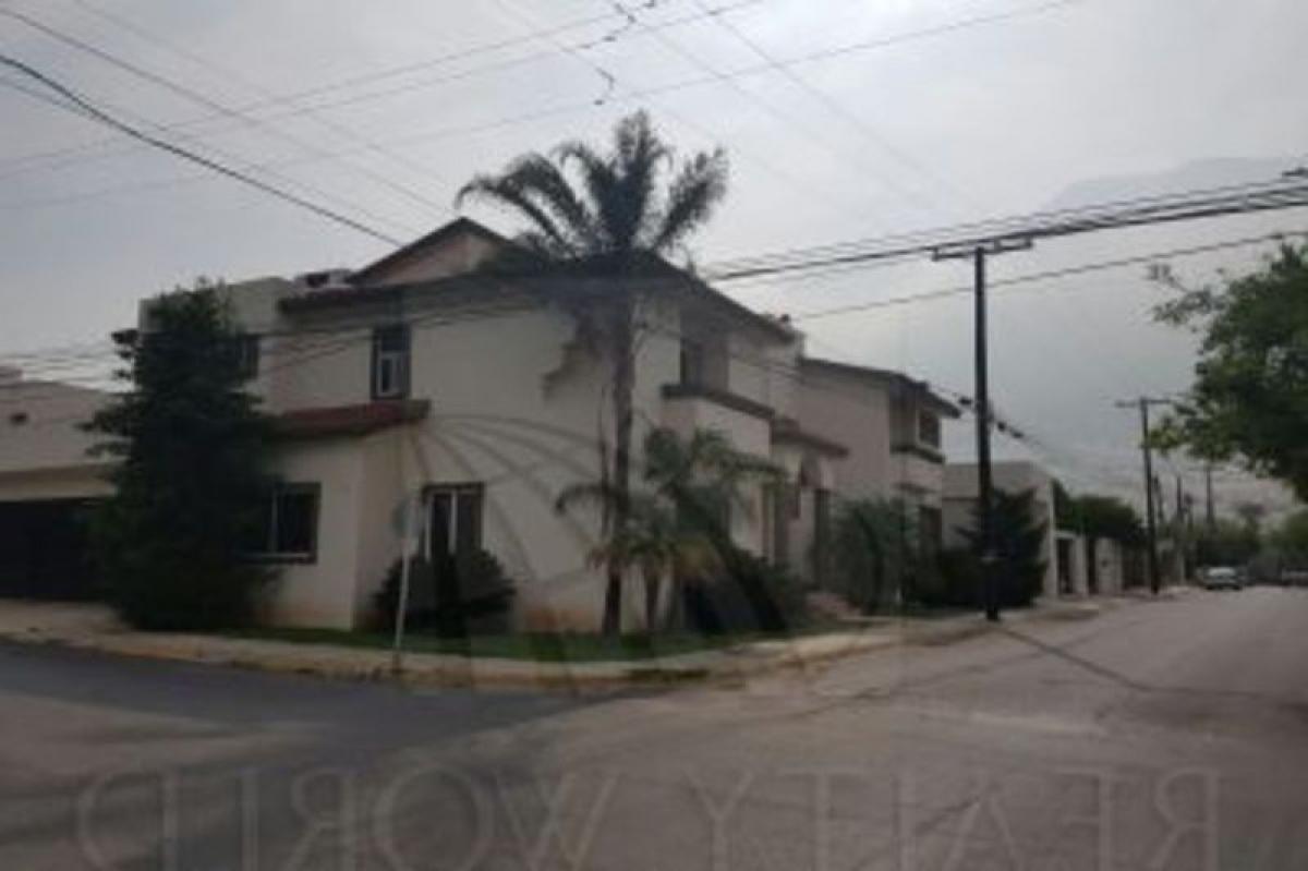 Дом с 3 спальнями в Нуэво Леон, Мексика № 157072