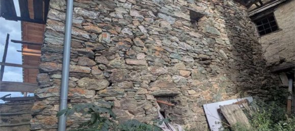 3 Schlafzimmer Haus in Sarre, Italy, Nr. 362420 3