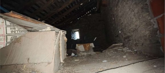 3 Schlafzimmer Haus in Sarre, Italy, Nr. 362420 20