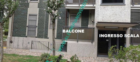 2 bedrooms Apartment in Milan, Italy No. 247256 4