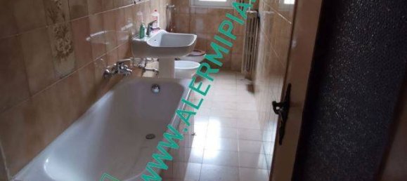 2 bedrooms Apartment in Milan, Italy No. 247256 11