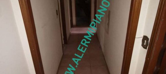 2 bedrooms Apartment in Milan, Italy No. 247256 10